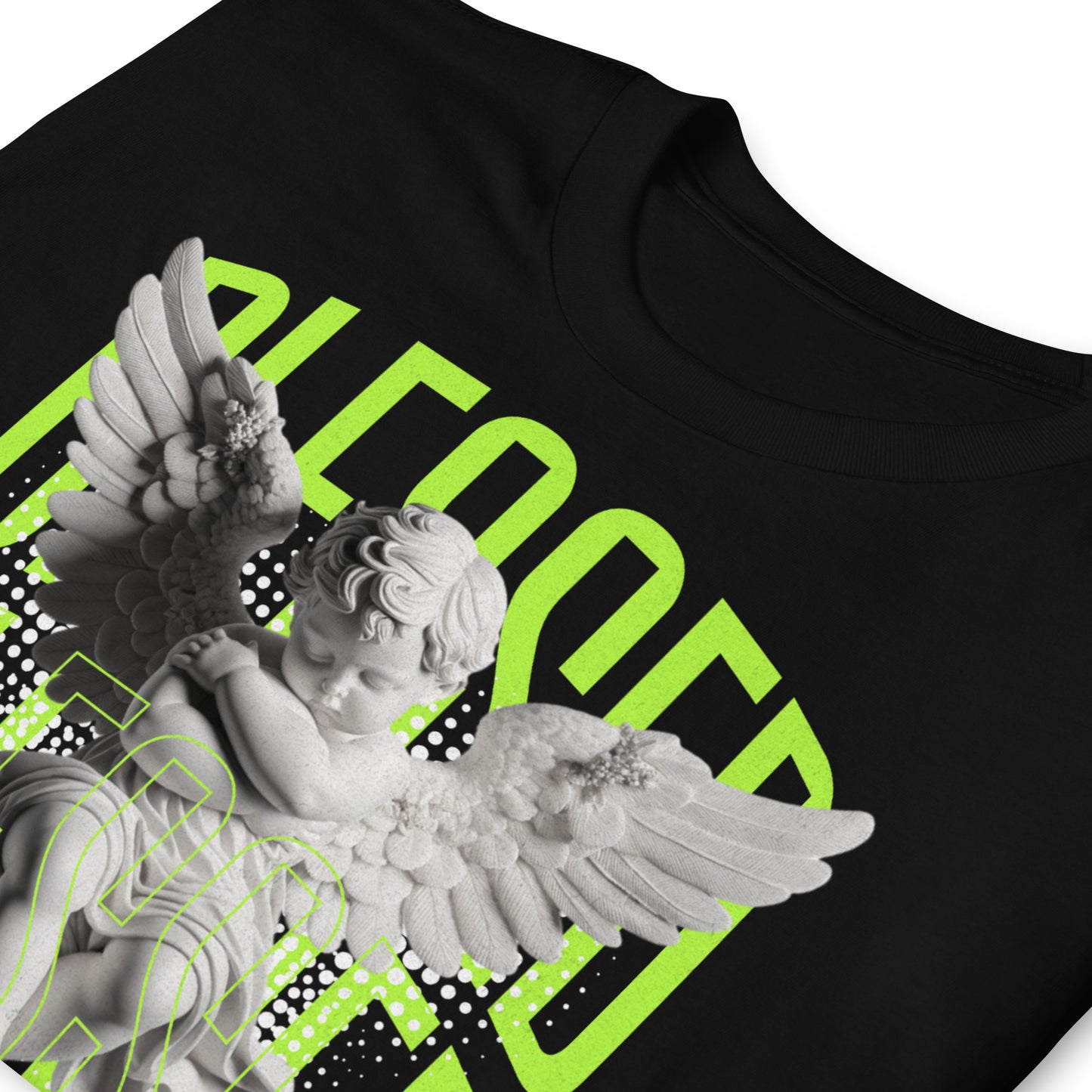 detalle de camiseta blessed angel siempre original urban en color negro