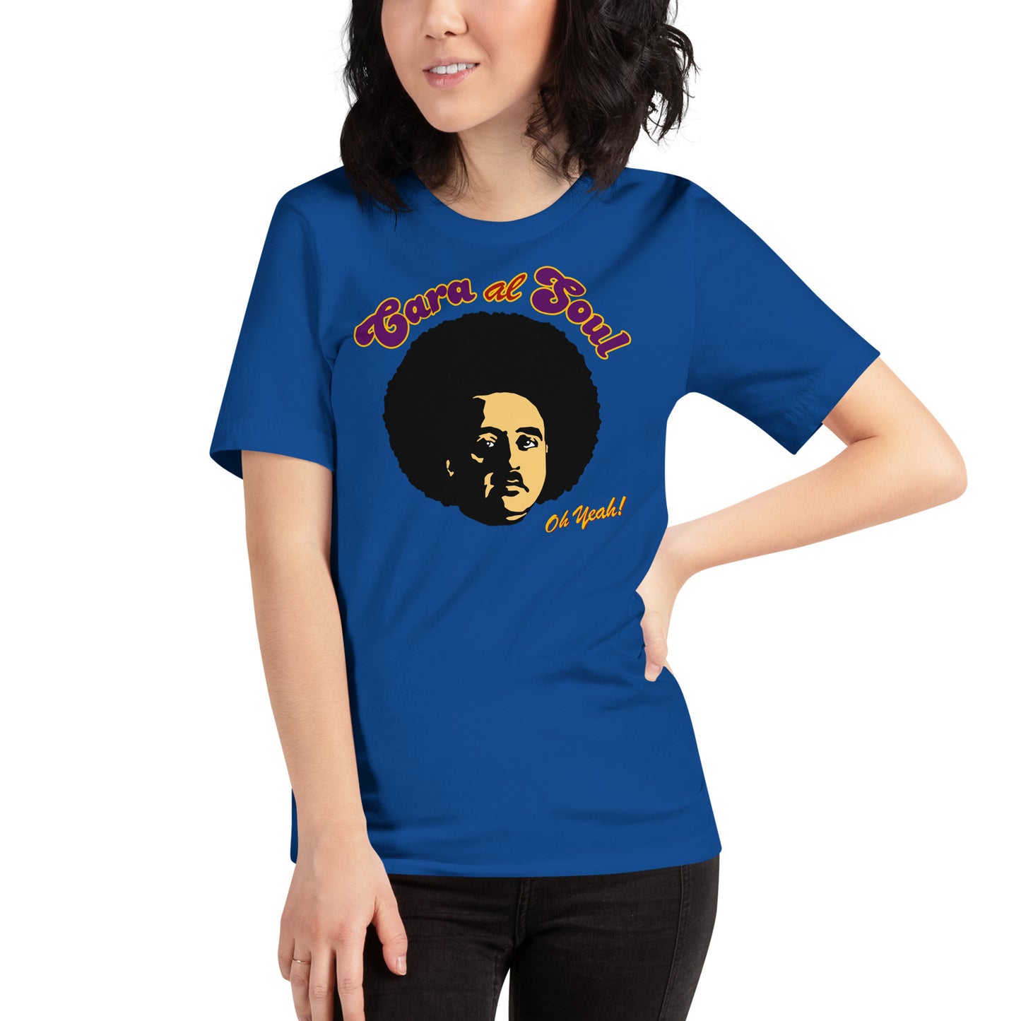 mujer con camiseta cara al soul sol francisco franco funk en color azul royal