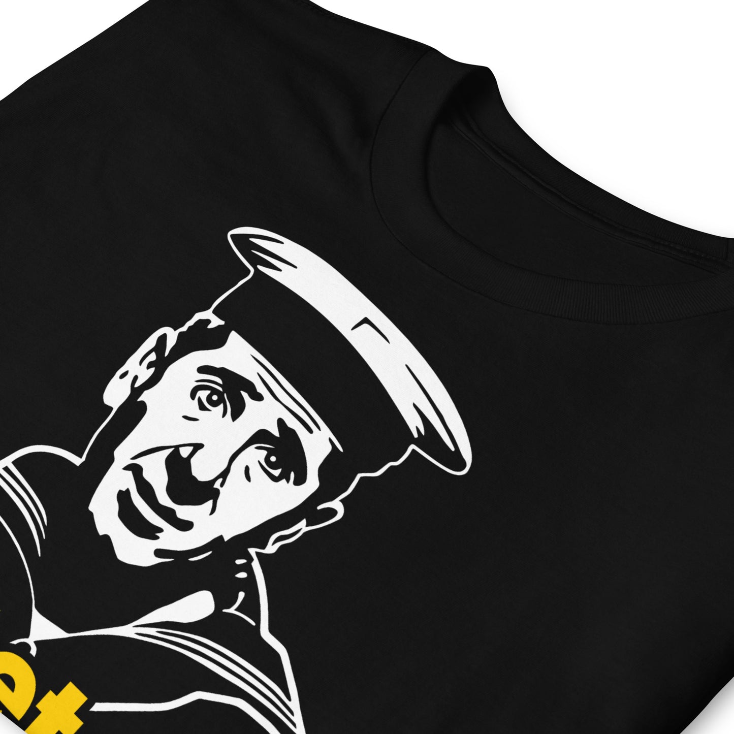 detalle de camiseta cateto a babor alfredo landa en color negro