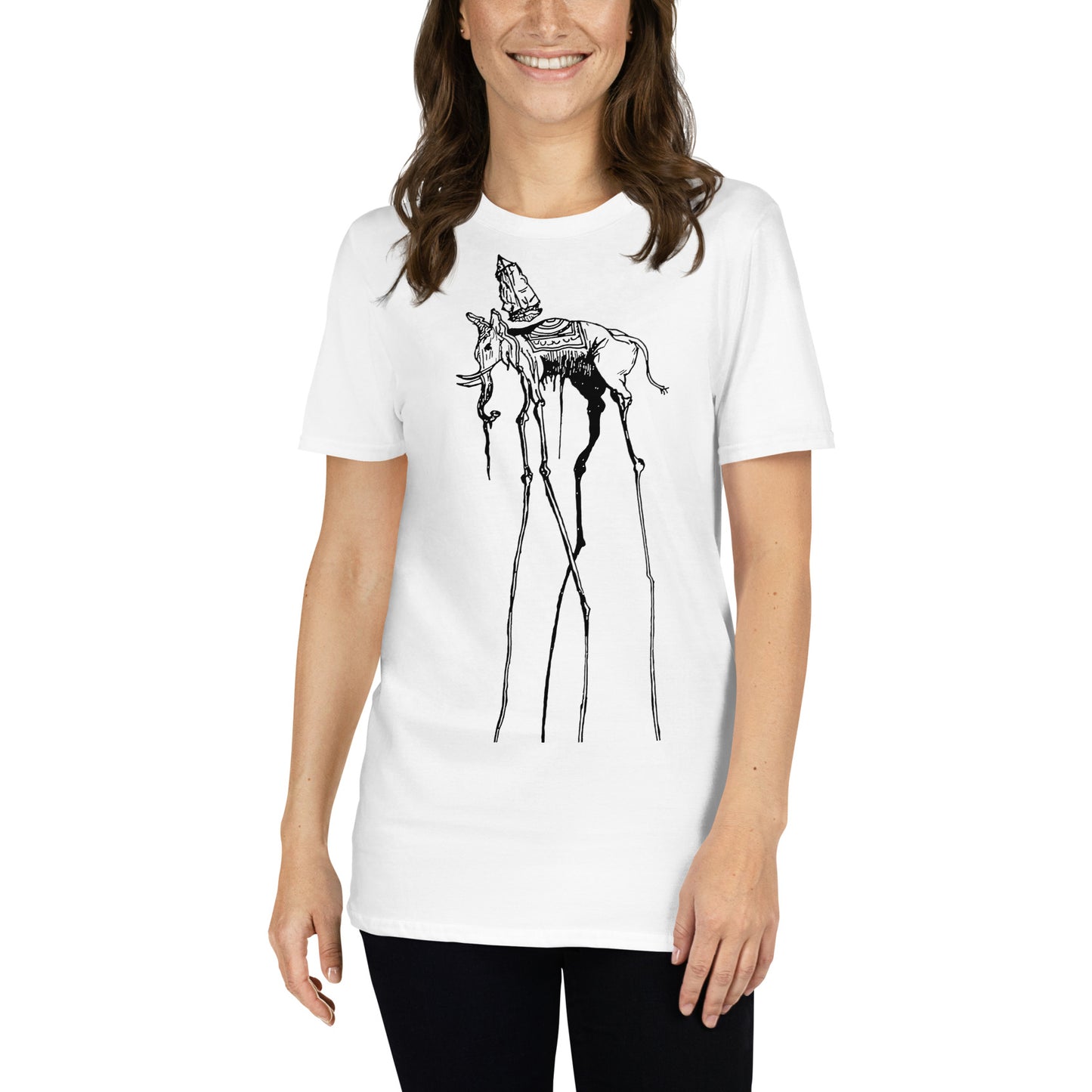 mujer con camiseta elefante surrealista salvador dali en color blanco