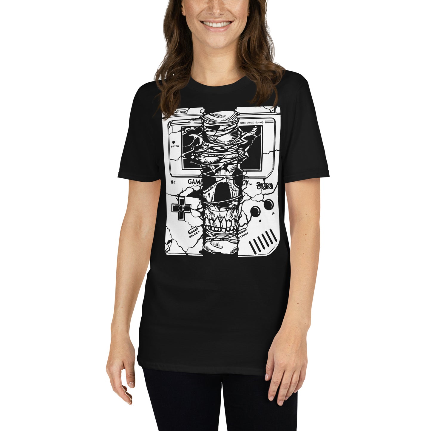 mujer con camiseta game over game boy skull siempre original urban en color negro