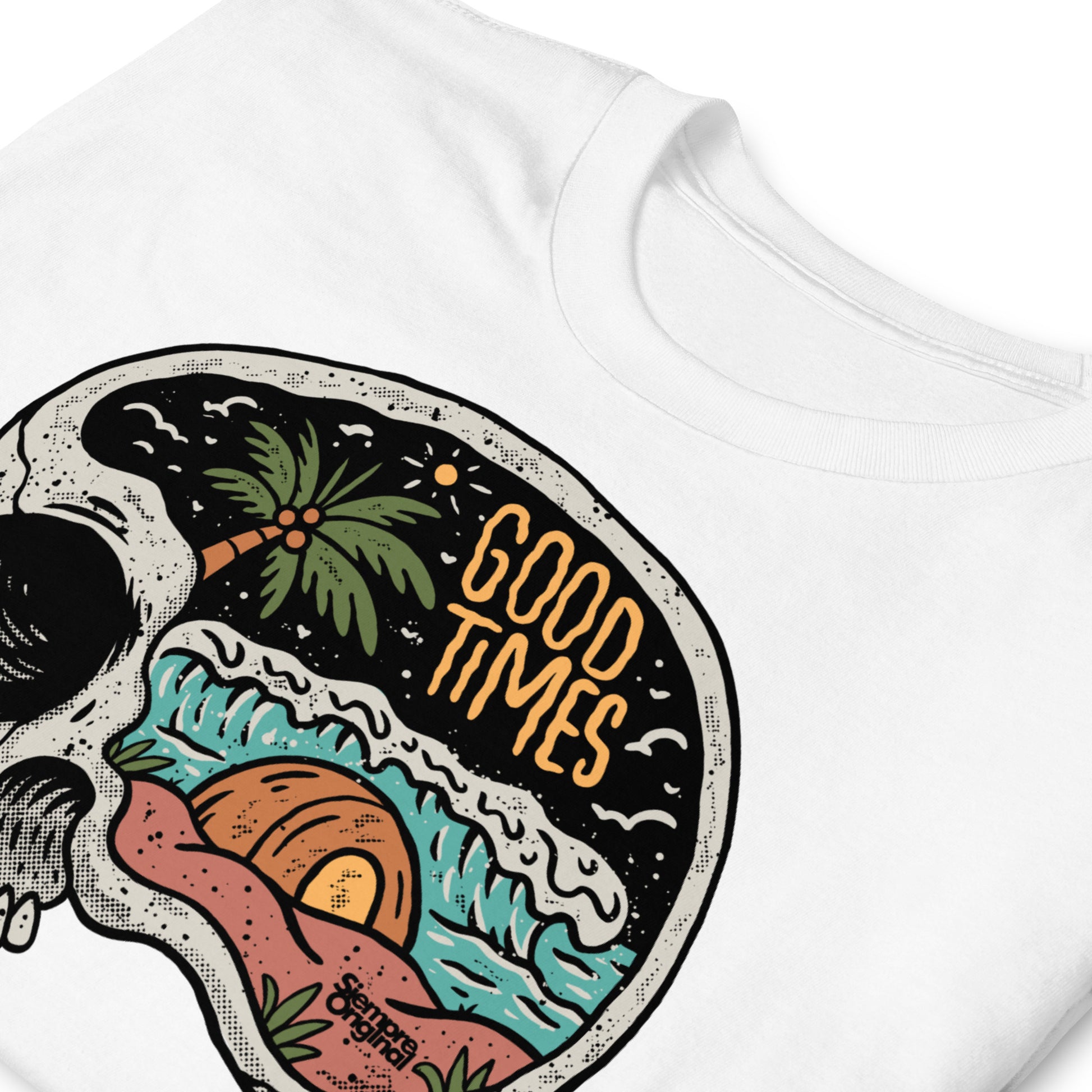 detalle de camiseta good times surf skull verano playa siempre original urban en color blanco