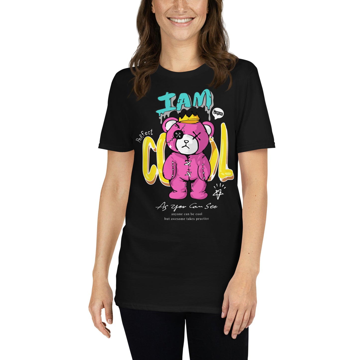 mujer con camiseta i am cool teddy bear siempre original urban en color negro