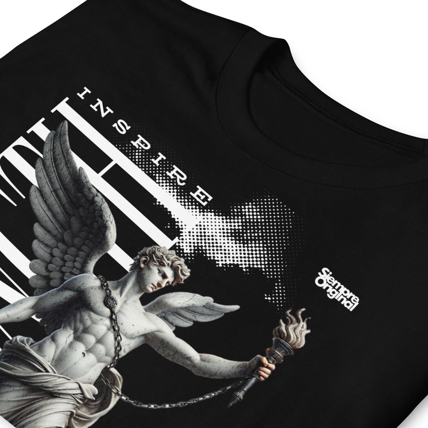 detalle de camiseta inspire strength angel siempre original urban en color negro
