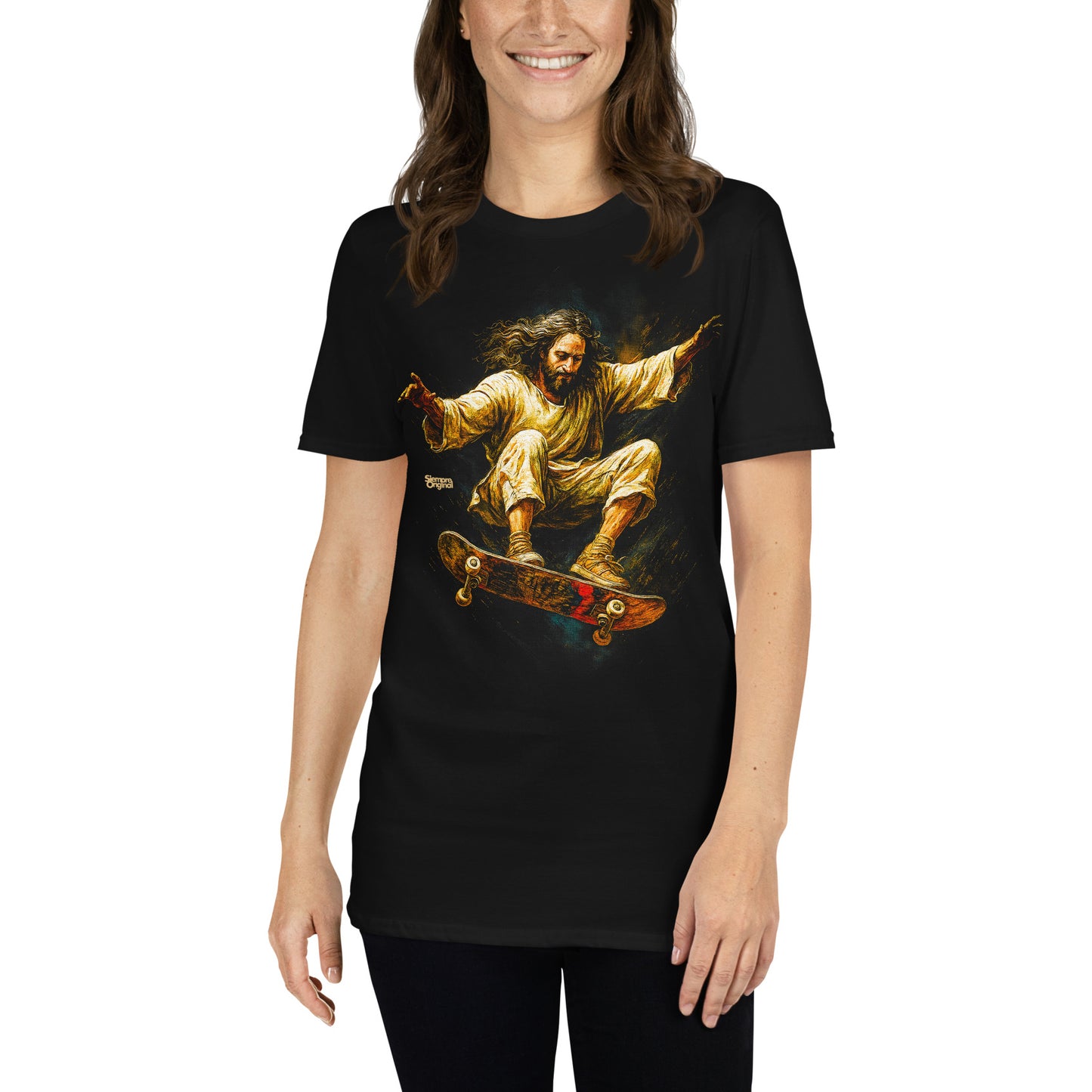 mujer con camiseta jesus skateboarder en color negro