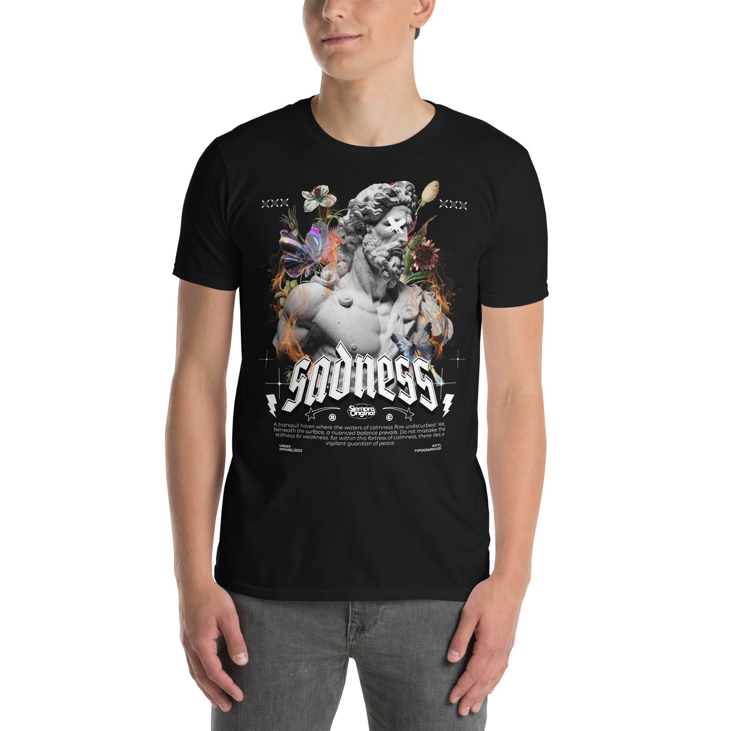 hombre con camiseta sadness siempre original urban en color negro