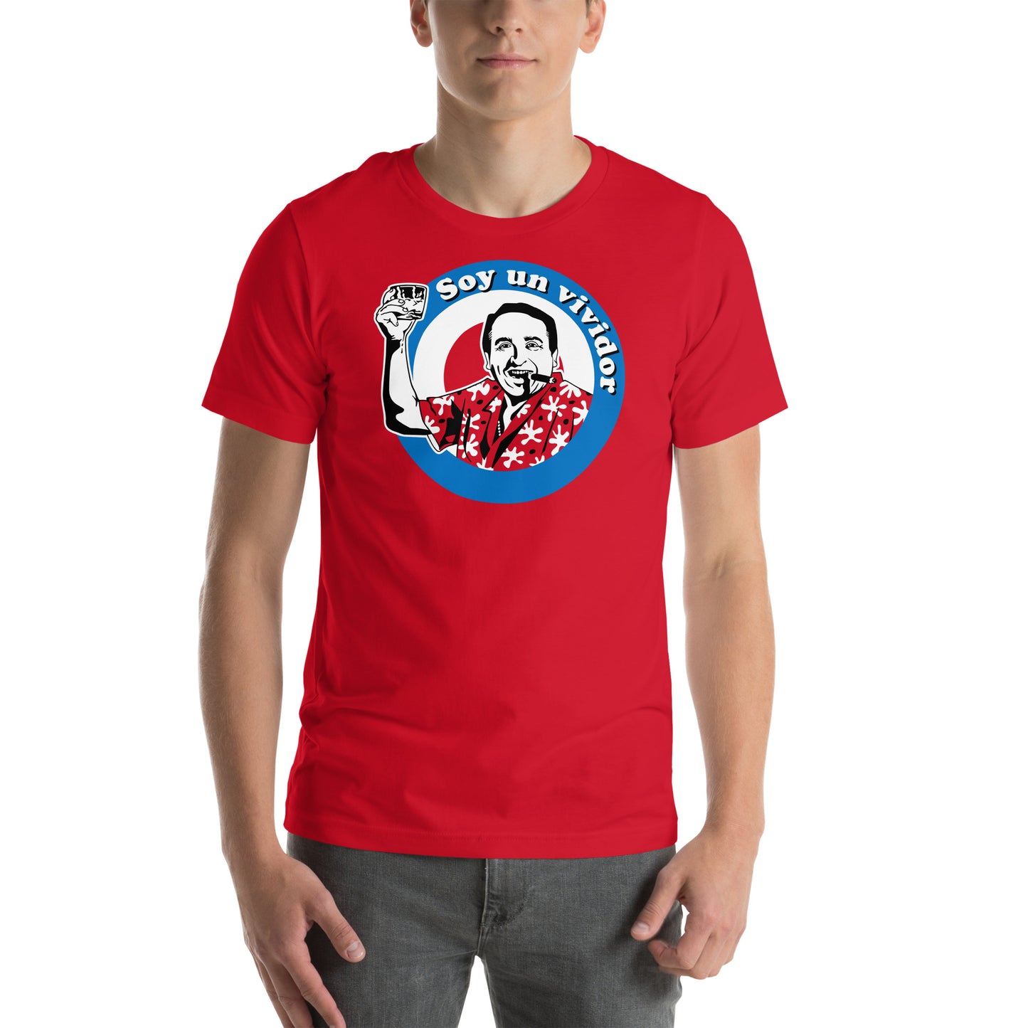 hombre con camiseta soy un vividor fernando esteso en color rojo