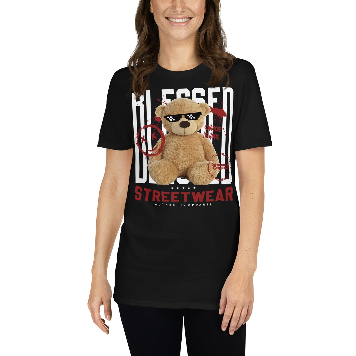 mujer con camiseta teddy bear blessed negra