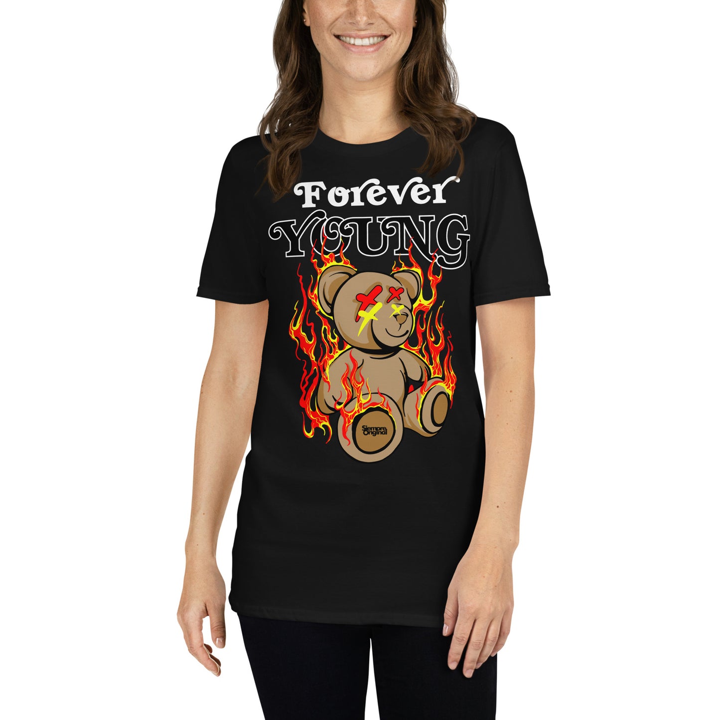 mujer con camiseta teddy bear forever young negra