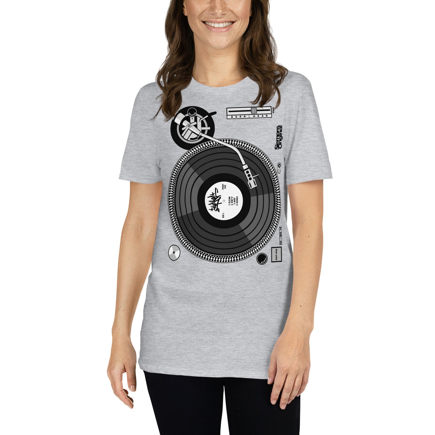 mujer con camiseta turntable plato dj siempre original urban en color gris