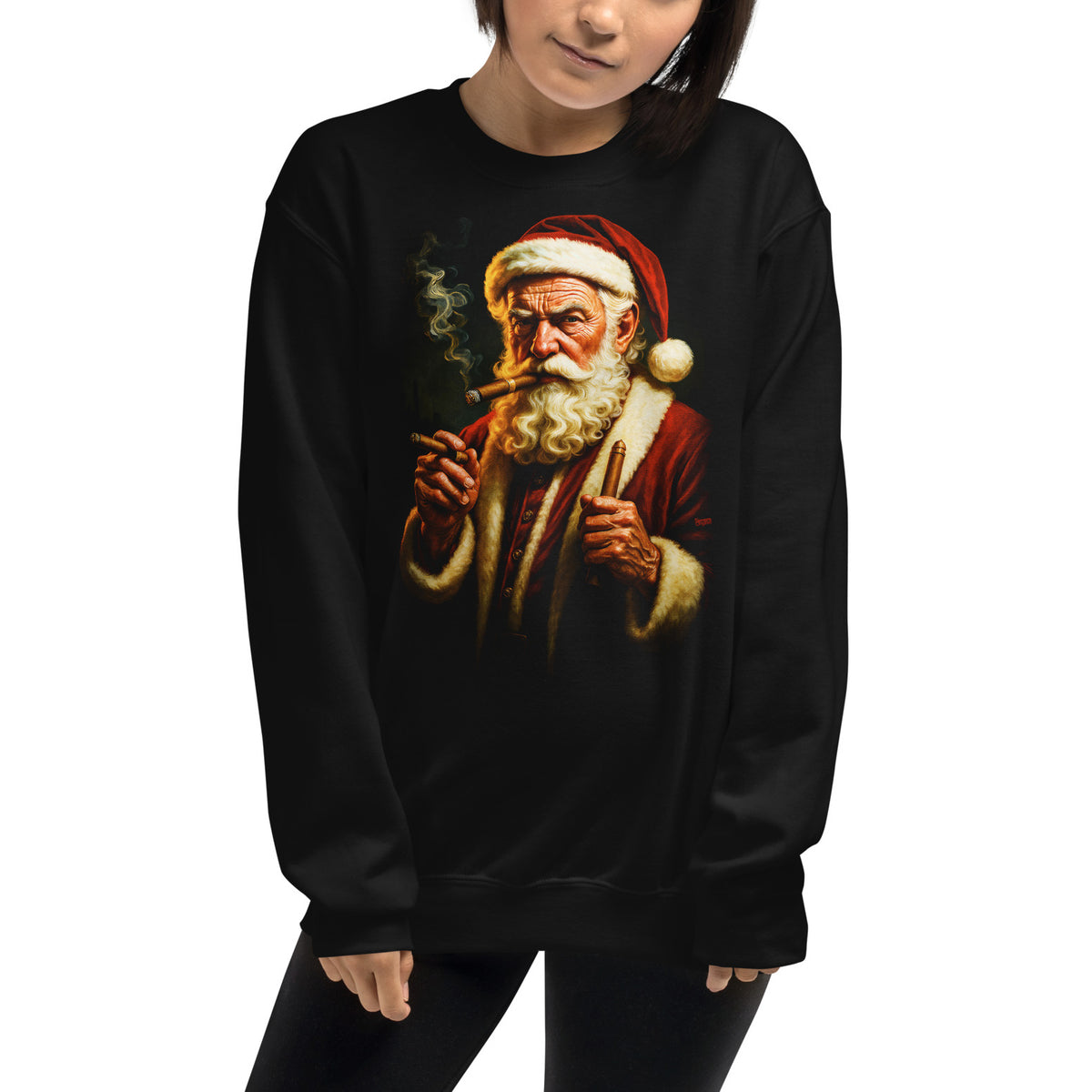 Mujer con sudadera negra con Papá Noel rebelde fumando puros y diseño navideño original