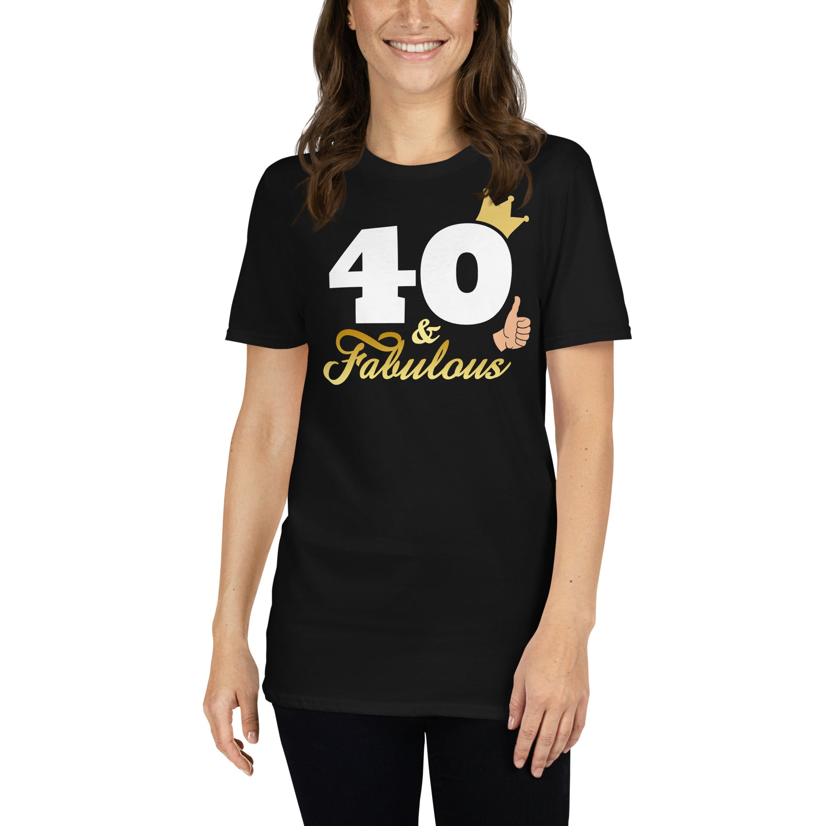 mujer con camiseta 40 and fabulous regalo cumpleanos negra