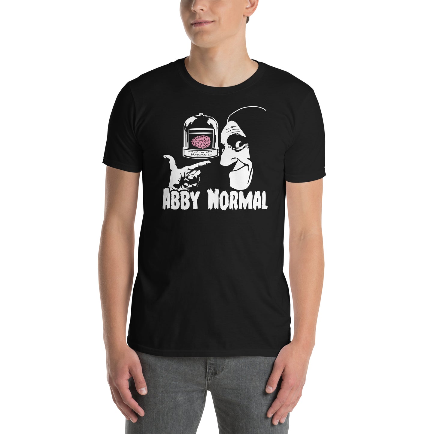 hombre con camiseta abby normal igor el jovencito frankenstein negra