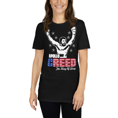 mujer con camiseta apollo creed boxeo rocky negra