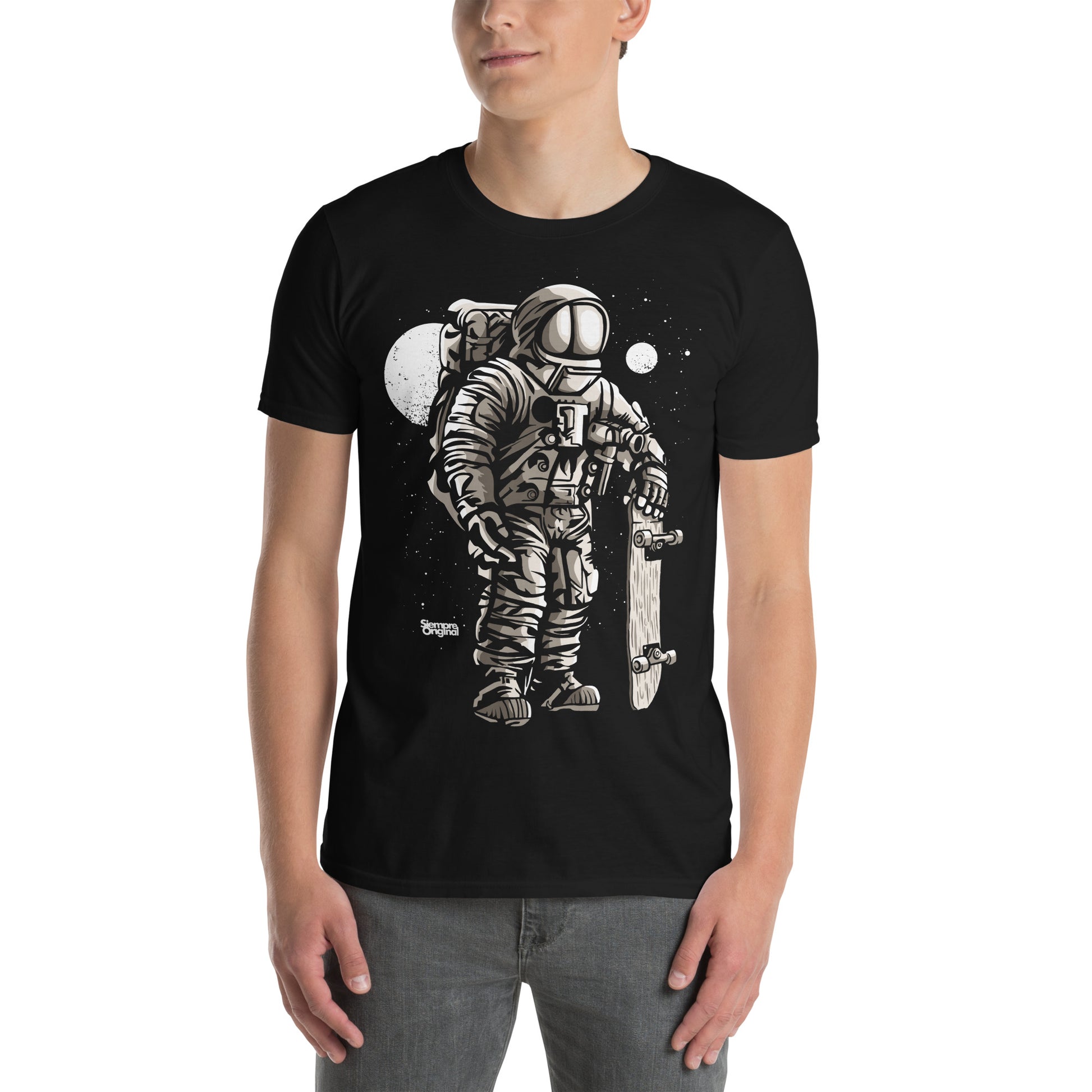 hombre con camiseta astronaut skater siempre original urban en color negro