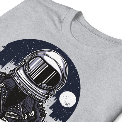 detalle de camiseta astronauta rebelde punk gris