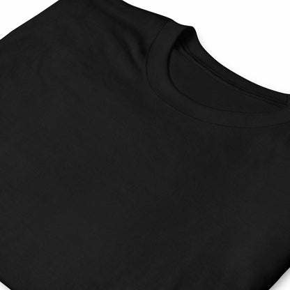 detalle de camiseta basica de algodon en color negro