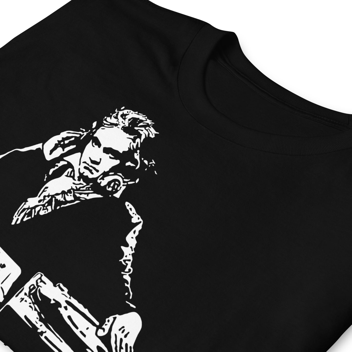 detalle de camiseta beethoven musica electronica dj negra