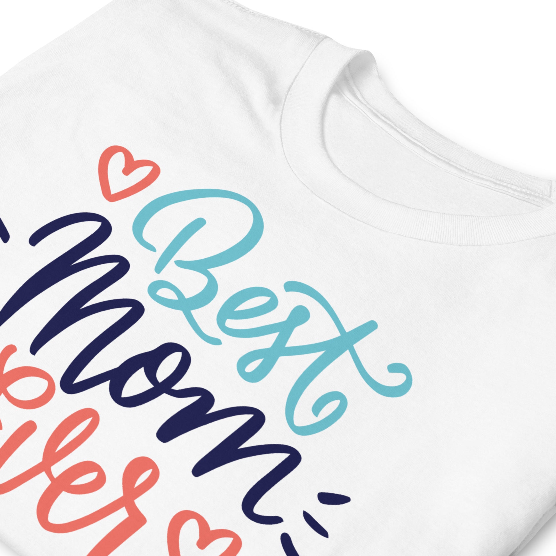 detalle de camiseta best mom ever blanca