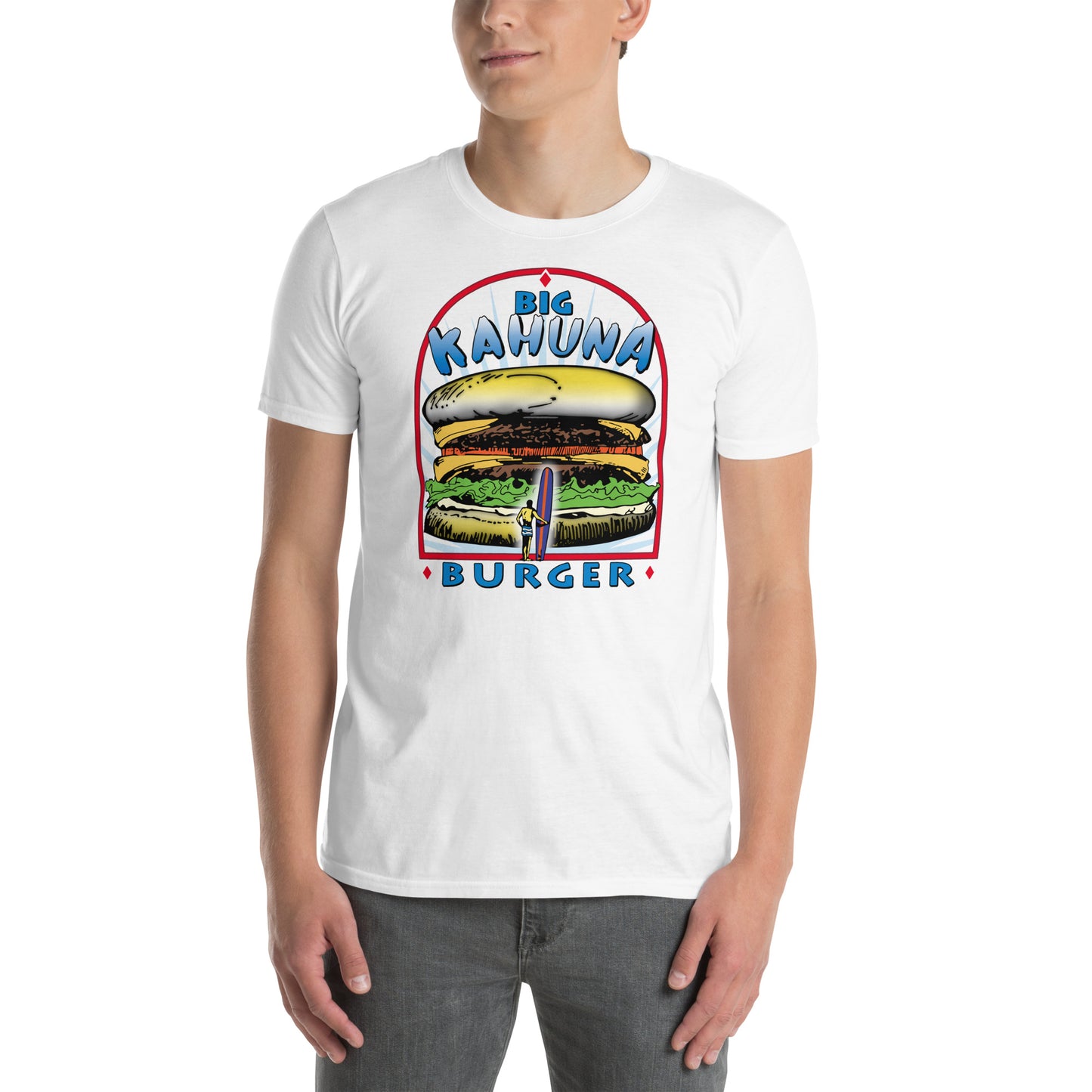 hombre con camiseta big kahuna burger pulp fiction blanca