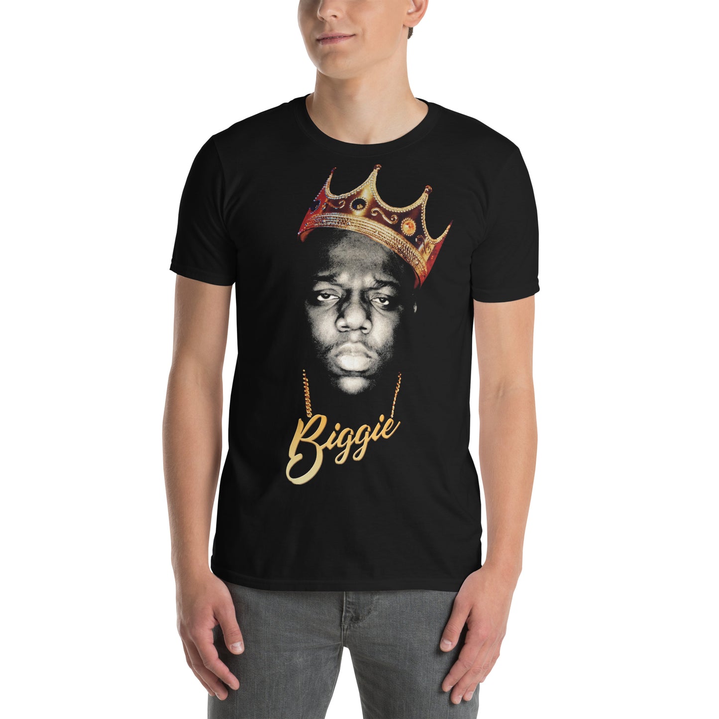 hombre con camiseta the notorious big biggie en color negro