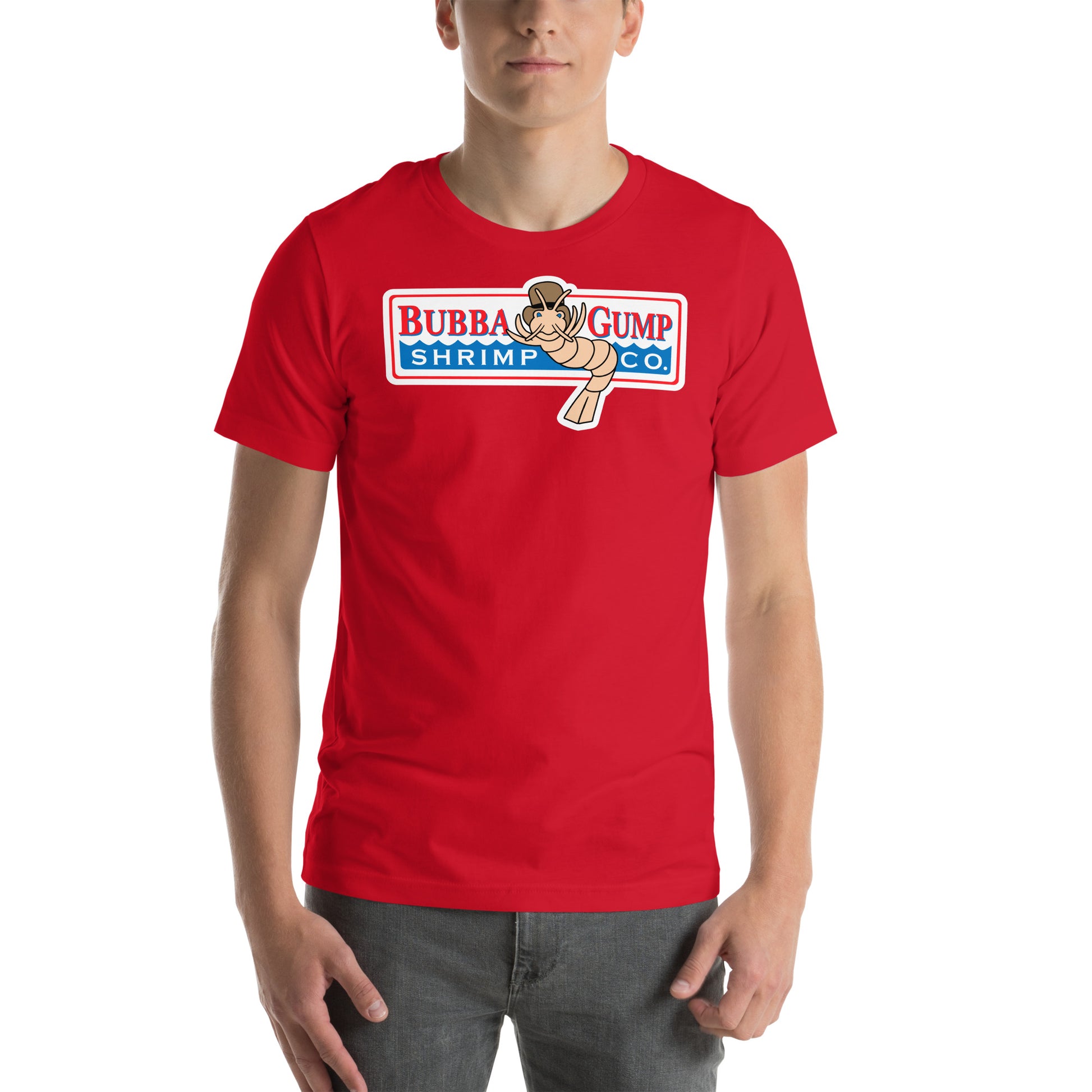 hombre con camiseta bubba gump forrest gump roja