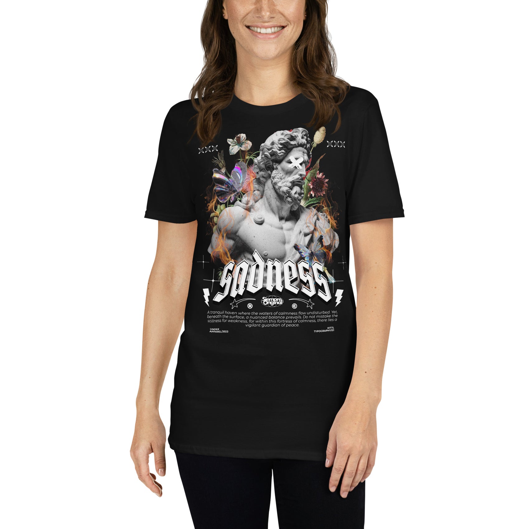 mujer con camiseta busto griego sadness negra