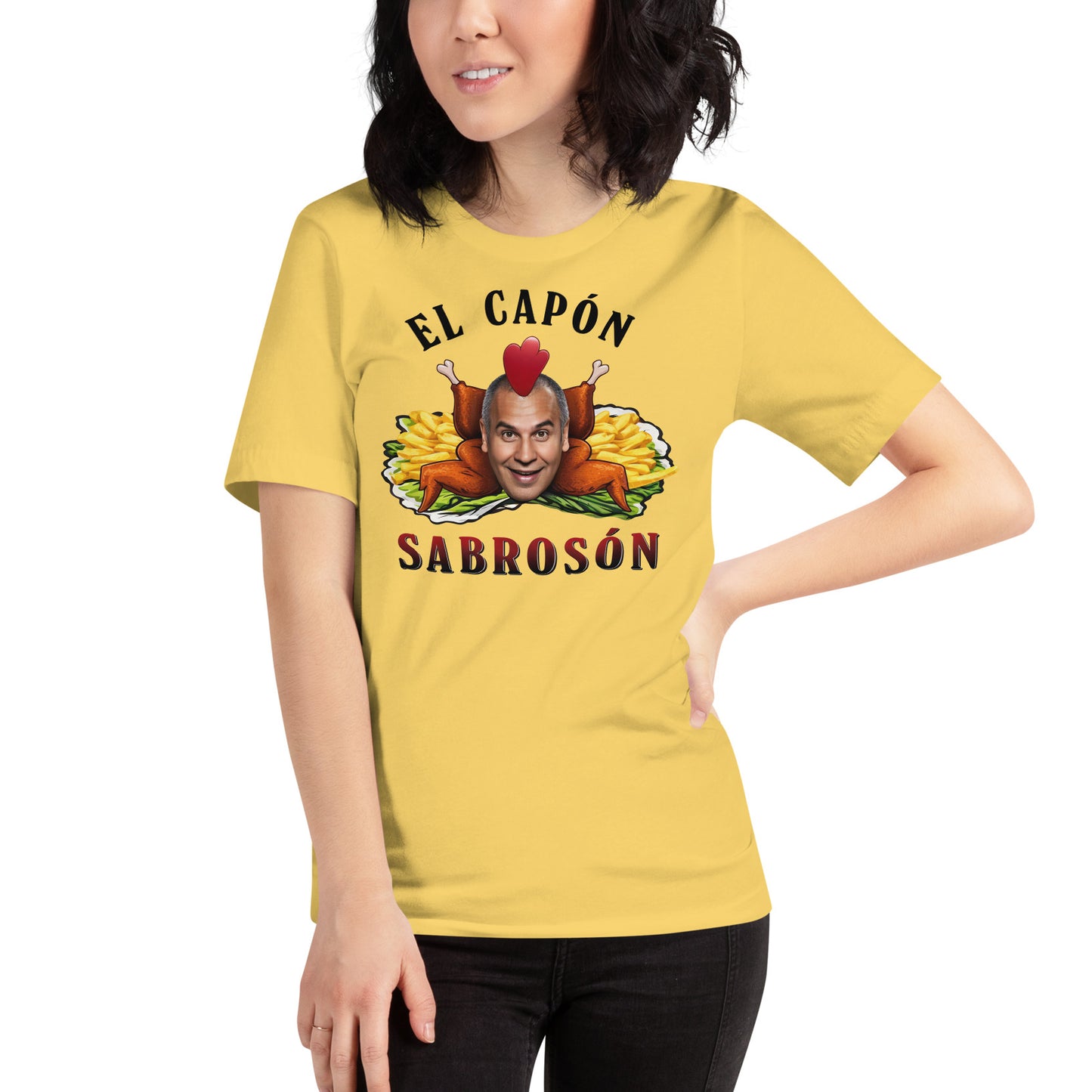 mujer con camiseta el capon sabroson parrales la que se avecina amarilla