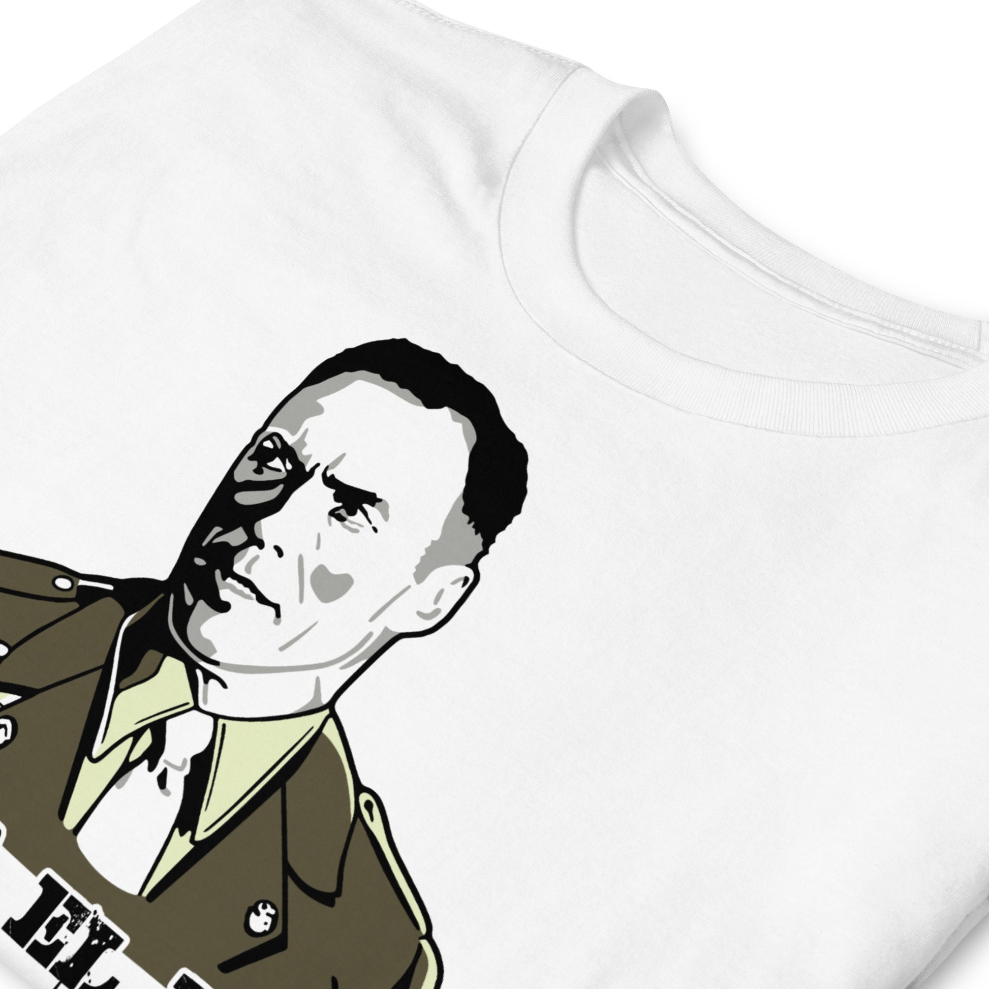 detalle de camiseta cierra el pico hippie heartbreak ridge blanca