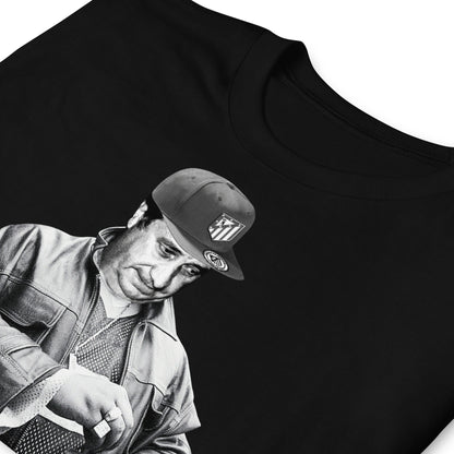 detalle de camiseta cypress gil hip hop negra