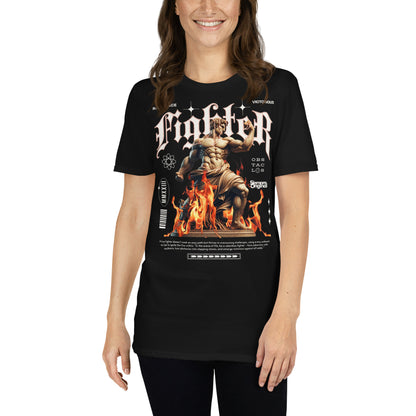 mujer con camiseta dios fighter negra