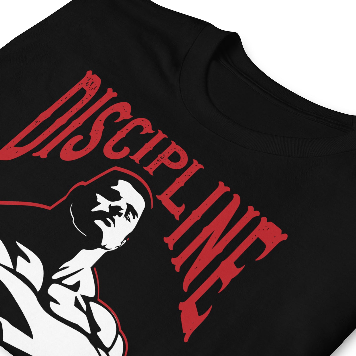detalle de camiseta discipline or regret gym fitness en color negro
