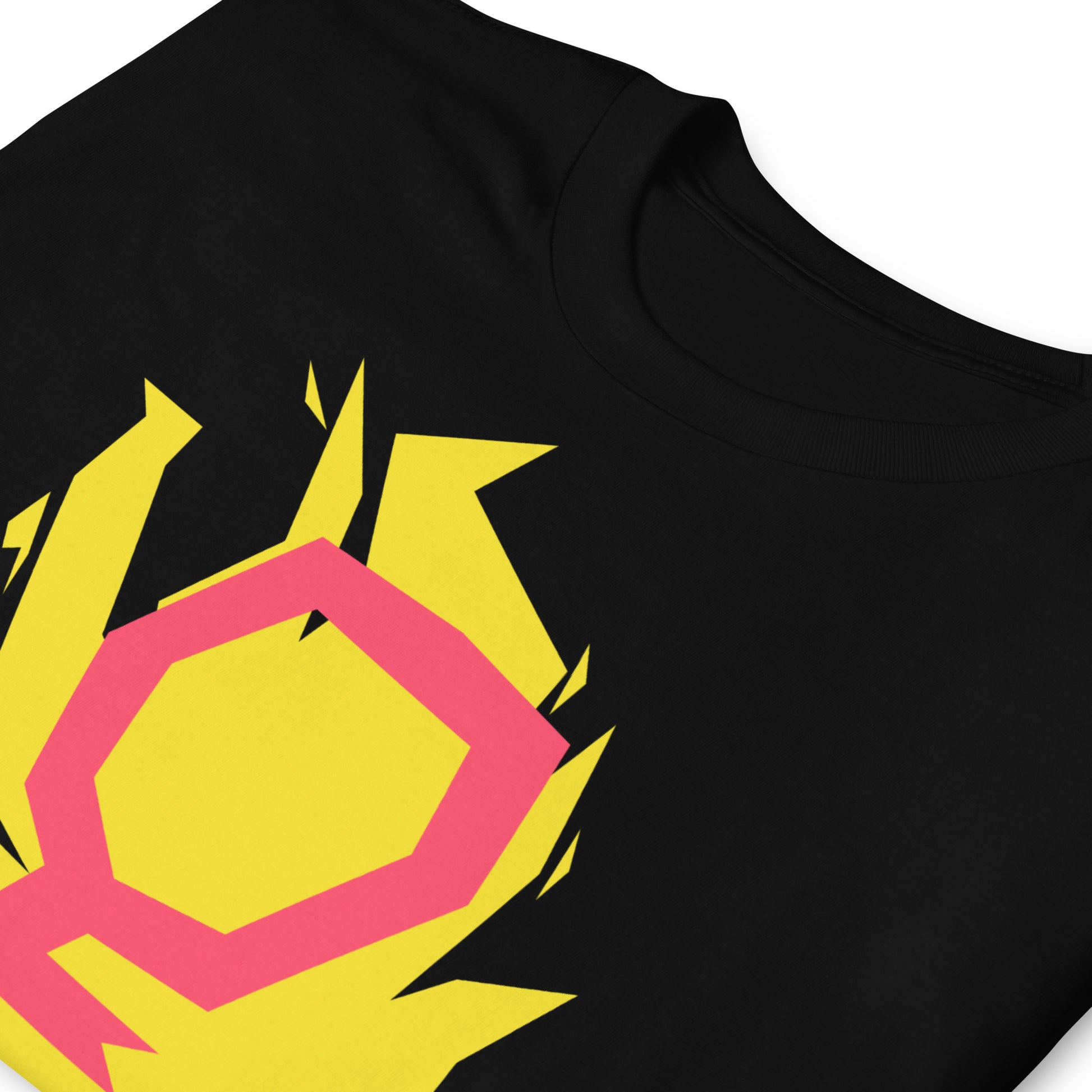 detalle de camiseta future is female negra