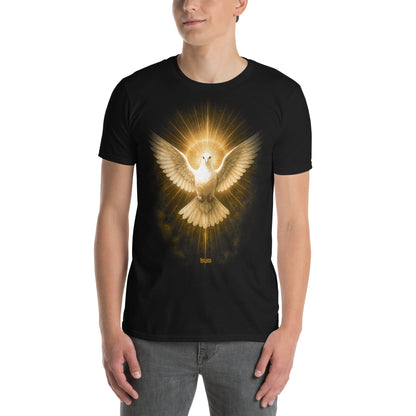 hombre con camiseta espiritu santo jesus en color negro