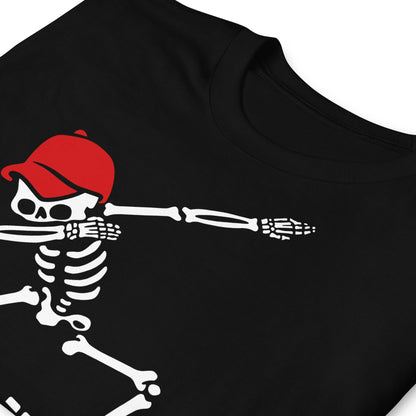 detalle de camiseta esqueleto dab boombox negra