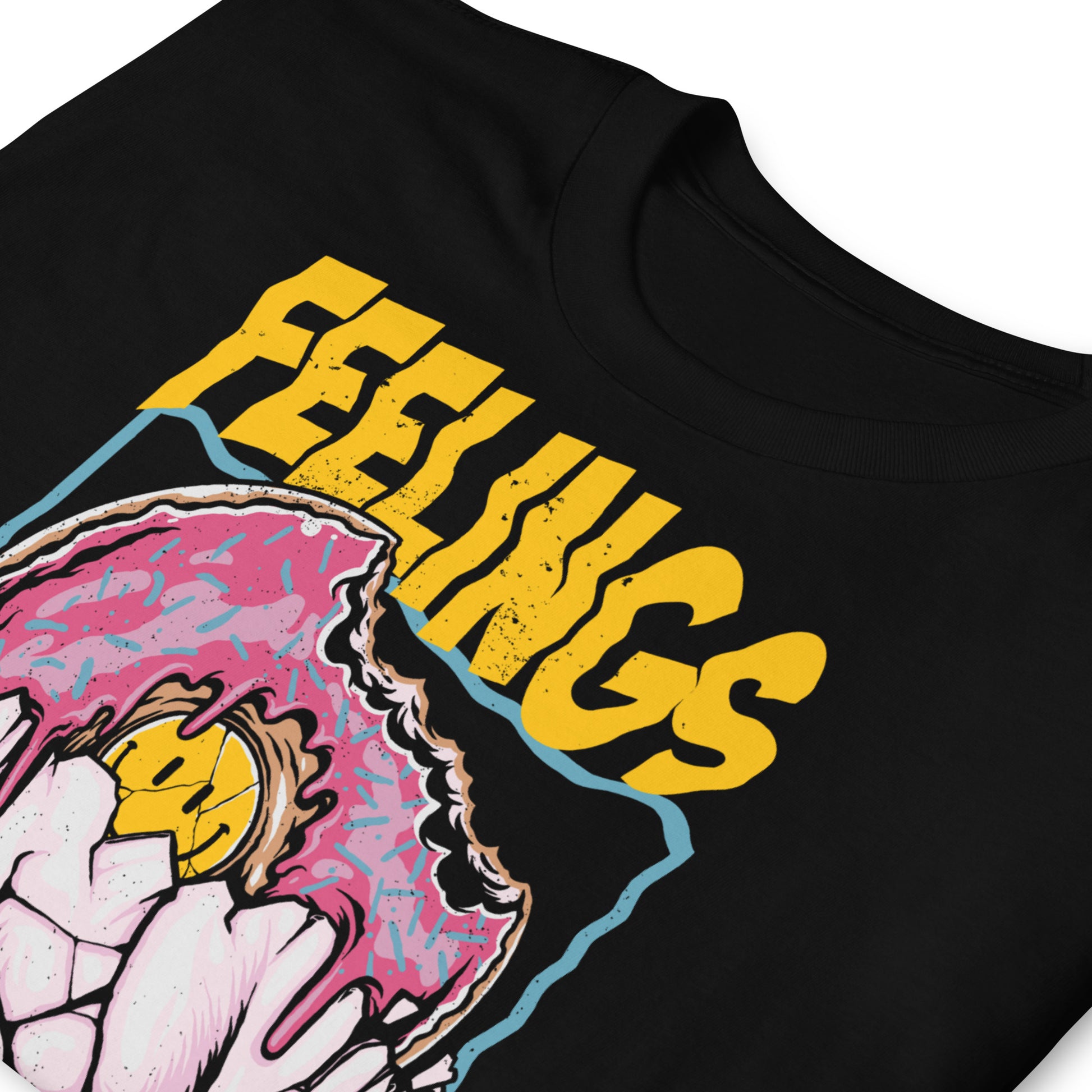detalle de camiseta feelings sentimientos skull donut grunge siempre original urban en color negro