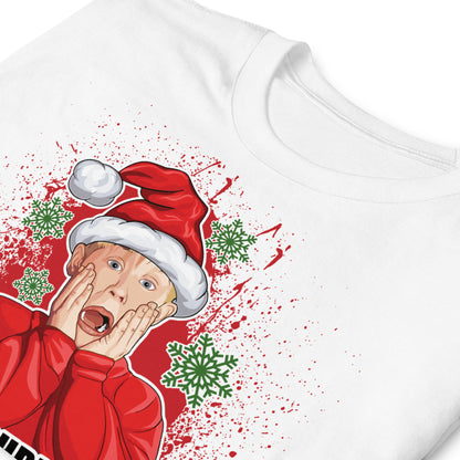 detalle de camiseta feliz navidad gusano miserable solo en casa en color blanco