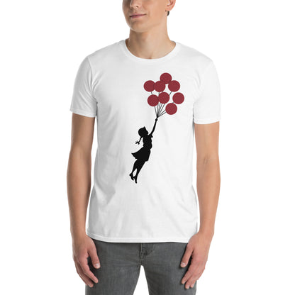 hombre con camiseta flying balloon girl banksy arte urbano blanca