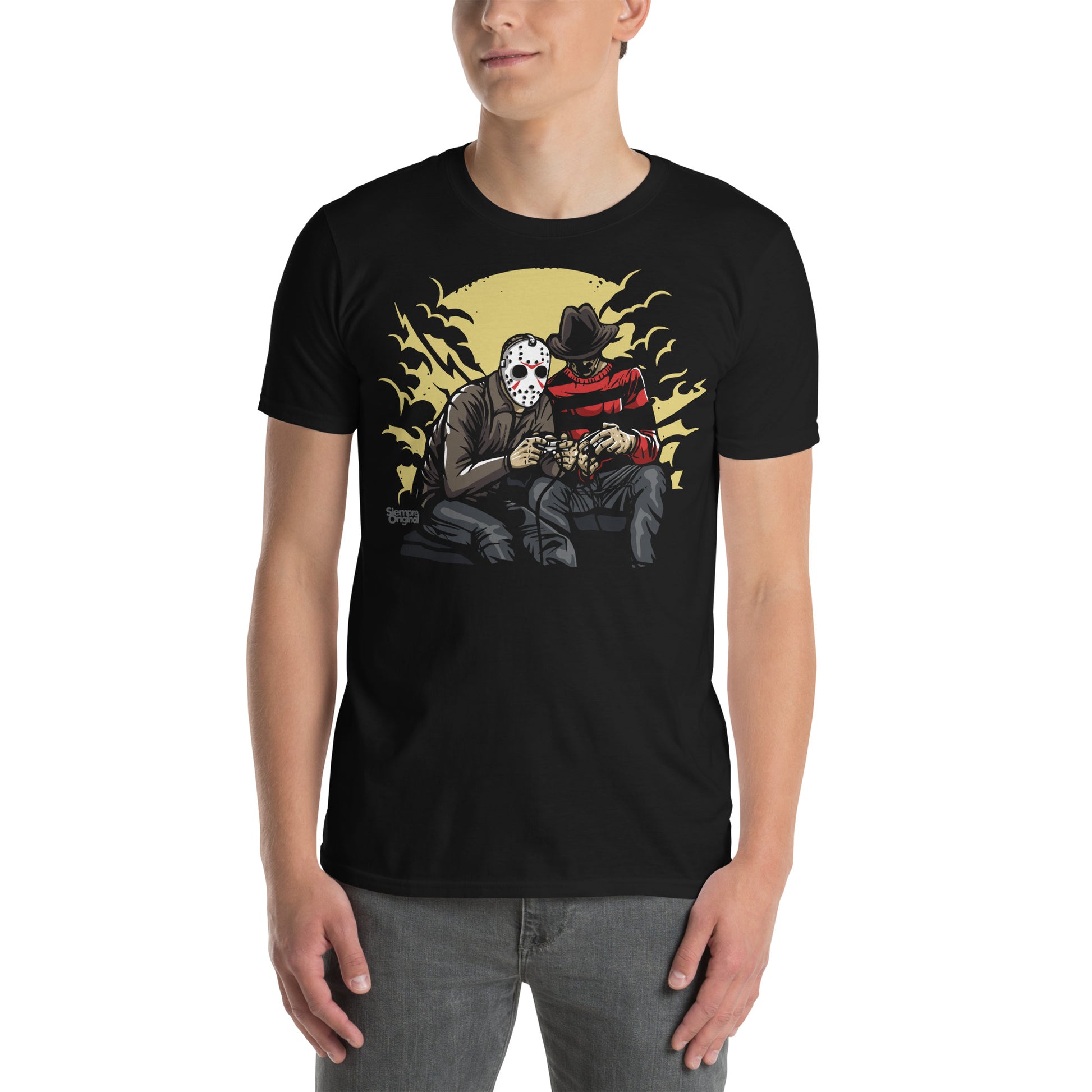 hombre con camiseta freddy jason gamers negra