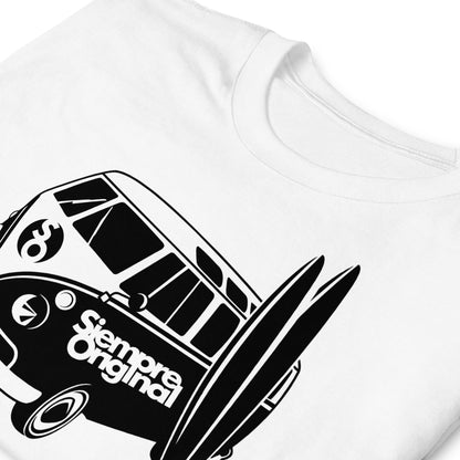 detalle de camiseta furgoneta surf blanca