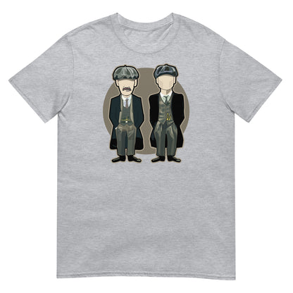 mujer con camiseta peaky blinders tommy arthur gris