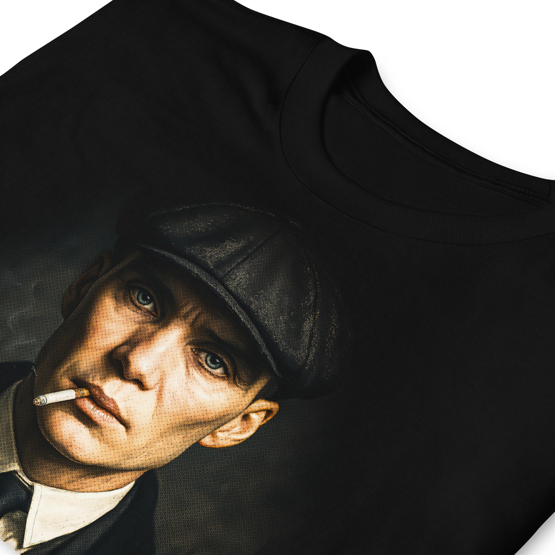 detalle de camiseta peaky blinders tommy shelby negra