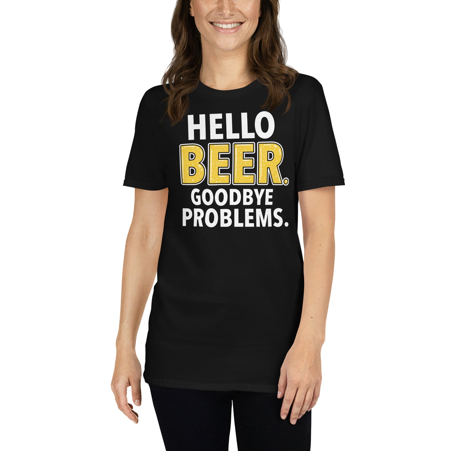 mujer con camiseta hello beer goodbye problems cerveza negra