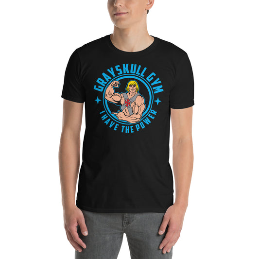 hombre con camiseta grayskull gym he man masters of the universe gimnasio fitness en color negro