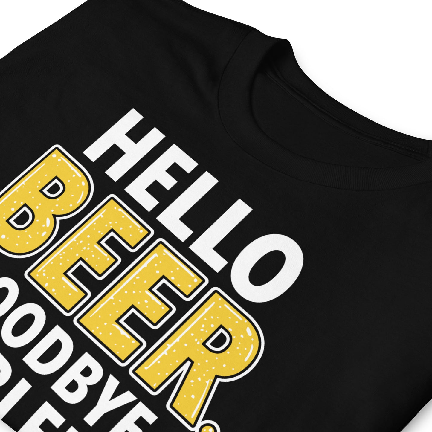 detalle de camiseta hello beer goodbye problems cerveza en color negro
