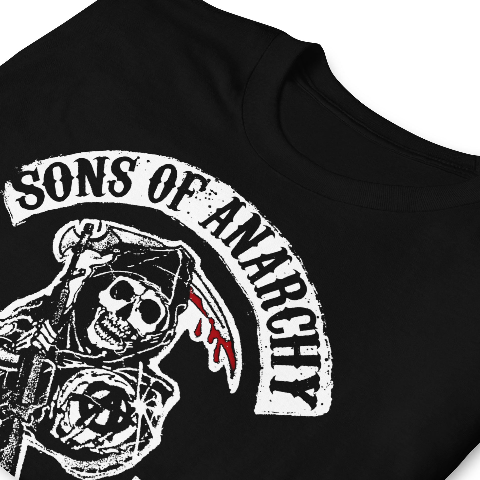 detalle de camiseta hijos de la anarquia sons of anarchy en color negro