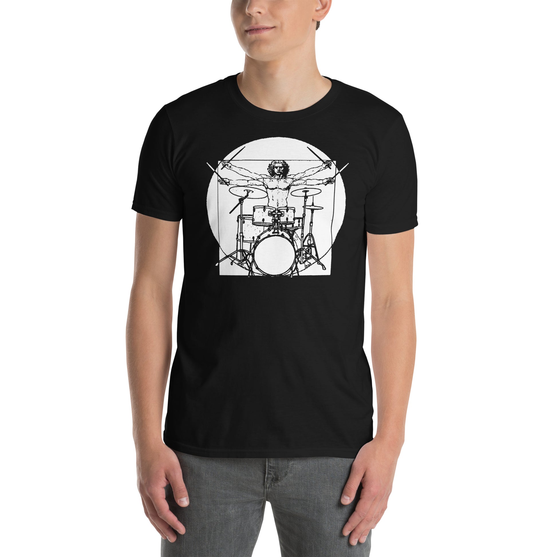 hombre con camiseta hombre de vitruvio bateria musica negra