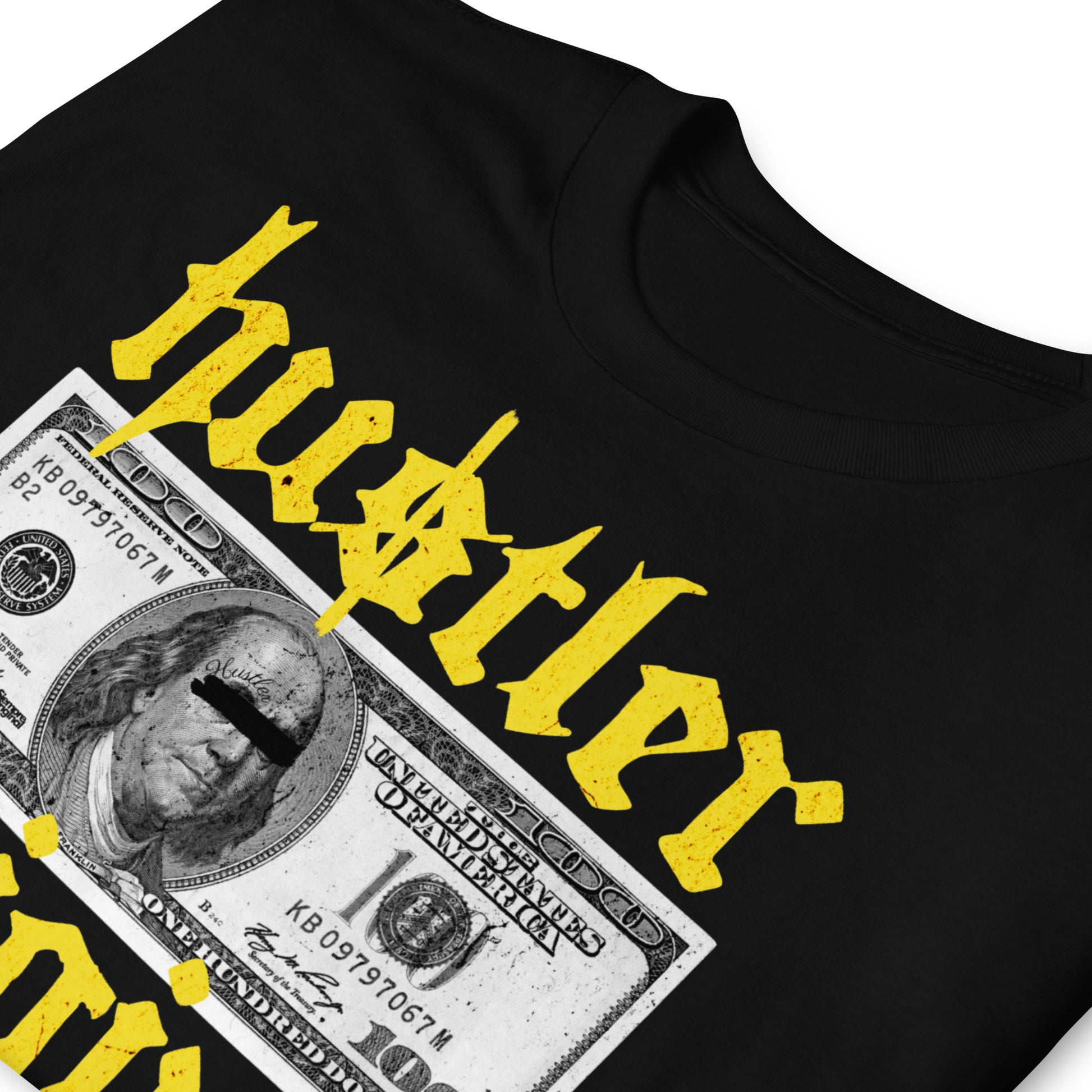 detalle de camiseta hustler money urbana negra