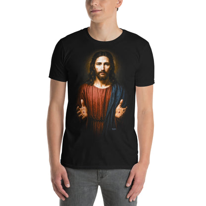 hombre con camiseta jesus manos de esperanza en color negro