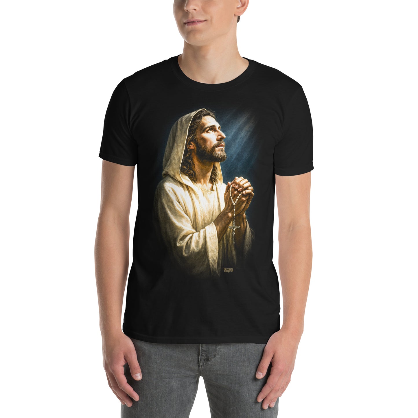 hombre con camiseta jesus oracion divina en color negro